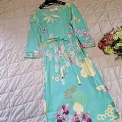 レオナールブランドの最高峰☆パリコレクション☆華やかなシルクニット 