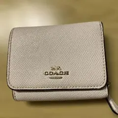 COACH レザー三つ折り財布　アイボリー