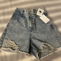 新品未使用タグ付き　レディース　ショートパンツ　ダメージ　ジーパン　Mサイズ ②