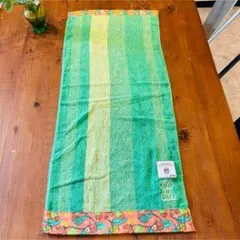 チップとデール フェイスタオル 緑・黄