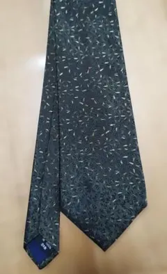 Pierre Balmain Vent Vert ネクタイ グリーン系のサムネイル