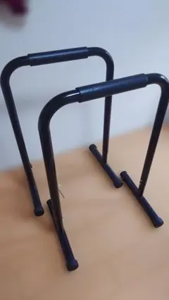 ディップススタンド 懸垂 筋トレ器具のサムネイル