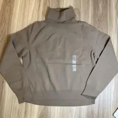 ユニクロタートルネックセーター