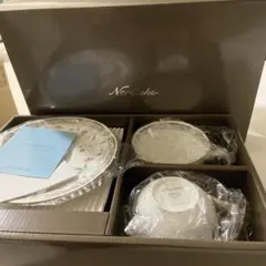新品Noritake ティーカップ・ソーサーセット