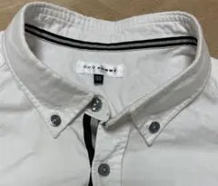 【美品　a.v.v HOMMEのホワイトボタンダウンシャツ　50 LL】のサムネイル