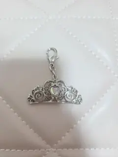 プリンセス　シークレットチャーム　ティアラ　シンデレラ