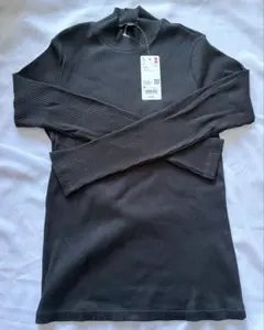 ユニクロ リブハイネックT ブラック長袖 M 新品未使用