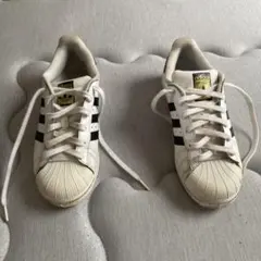 adidas SUPERSTAR スニーカー24cmのサムネイル