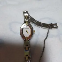 Roberta di Camerino ロベルタ 腕時計 0670059 楽天市場】ロベルタ ディ カメリーノ Roberta di Camerino レディース