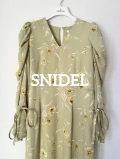 新春　花柄　マキシワンピース パフスリーブ レースアップ 春夏 ロングワンピース