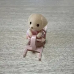 【美品】シルバニアファミリー 赤ちゃん＆木馬セット2 ラブラドールの赤ちゃん