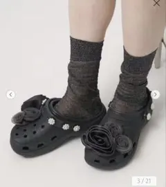 別注】＜crocs＞クラシック プラットフォームグリッターサンダル