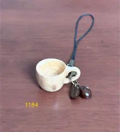 “コーヒーカップ”と“コーヒー豆”（桜材）