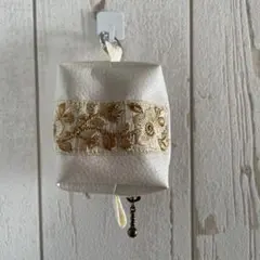 ハンドメイド　合皮ミニポーチ