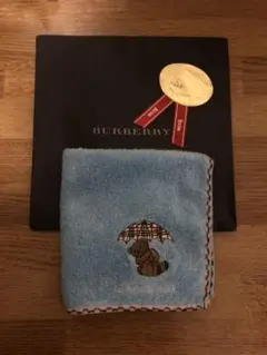 バーバリー　ハンカチ　タオルハンカチ　新品未使用タグ無　ベア刺繍