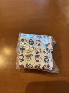 レトロレッスンバッグミニキーホルダー　サンリオ　ハローキティ　ガチャ