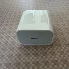 Apple純正　20W USB-C電源アダプタ