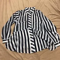 ストライプシャツ