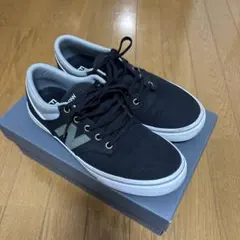 New Balance Fresh Foam ブラック スニーカー