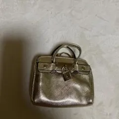 バックチャーム