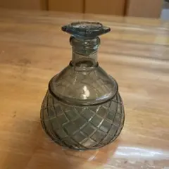 レトロ ガラス製 醤油さし 市松模様 - メルカリ