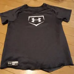Under Armour ブラック アンダーシャツ YXL