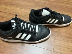 アディダス FORUM 84 LOW ADV 26.5cmのサムネイル