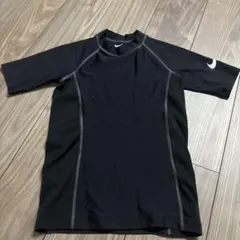 Nike ラッシュガード 半袖 黒