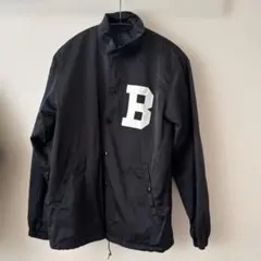 NIKO AND... ブラックナイロンジャケット Bロゴ