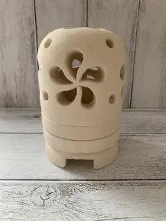 ホワイトパラス石　フランジパニユニバーサルデザイン　キャンドルホルダー