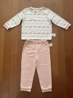 UNIQLO ユニクロ　リサラーソン　パジャマ　100