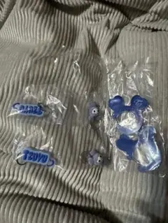 TWICEアクリルカラビナフロッキーマスコット　ツウィ2点