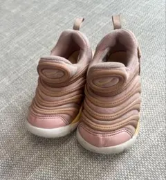 NIKE ダイナモフリー　14㎝　ピンクのサムネイル