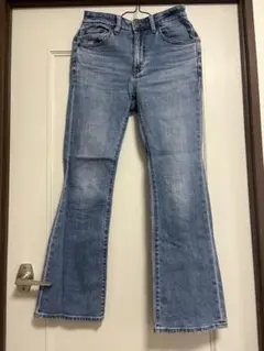 GUライトブルーデニムフレアパンツ