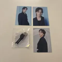 ディノ トレカ アクリルキーホルダー