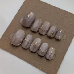 【サイズオーダー制】グレー系ネイルチップ ゴールドライン付き　ニュアンス