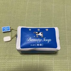 ゆ*る様 牛乳石鹸 カウブランド ミニポーチ(赤＆青) とキーチェーン(赤＆青)のサムネイル