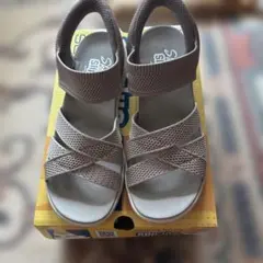 美品　未使用SKECHERS スケッチャーズ スリップインズ　サンダル ベージュのサムネイル