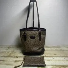 ニナリッチ　ショルダー　トートバッグ　ジラフ柄　バケット型　ポーチ付き