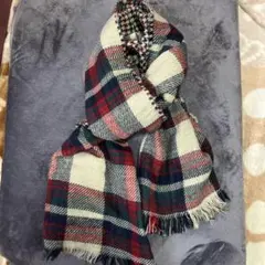 チェック柄 大判マフラー 赤、緑、白