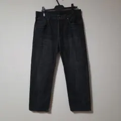 ユニクロ　UNIQLO　レギュラーフィットストレートジーンズ　ダークグレー