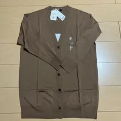 【新品タグ付き】ユニクロ エクストラファインメリノVネックカーディガン（長袖）