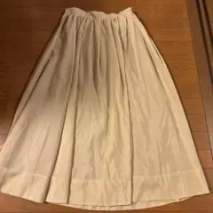 クリーム色 フレアロングスカート