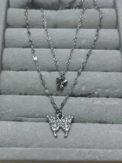 蝶々ペンダント silver-V ルル（メルカリ限定販売） 蝶々ペンダント silver-V ルル（メルカリ限定販売）