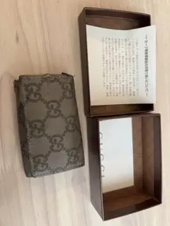 箱付き　GUCCI GGパターン キーケース グレー