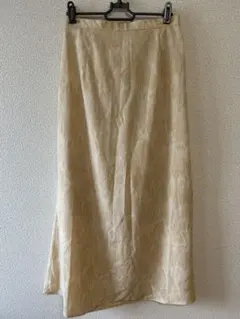 新品未使用　タグ付き　アースミュージック＆エコロジー　アート柄セミフレアスカート