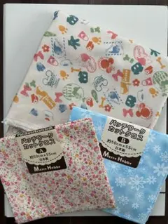 ディズニー ミッキー スタンプ風 シーチング生地 （100㎝）とまとめ売り