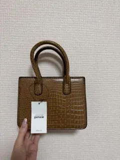 新品未使用　タグ付き　ショルダーバッグ　ハンドバッグ