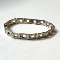 【OLD GUCCI】G・シェイプ・ブレスレット　シルバーのサムネイル