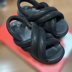 ＜NIKE＞ウィメンズ エアマックス アイラ サンダル　ブラック 23センチ